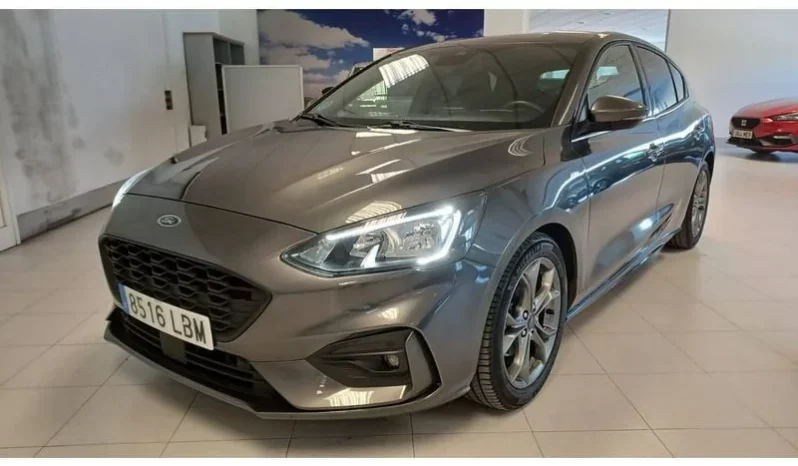 
								Ford Focus ST-Line Ecoboost full									