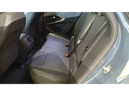 
										Peugeot E-3008 Allure full									