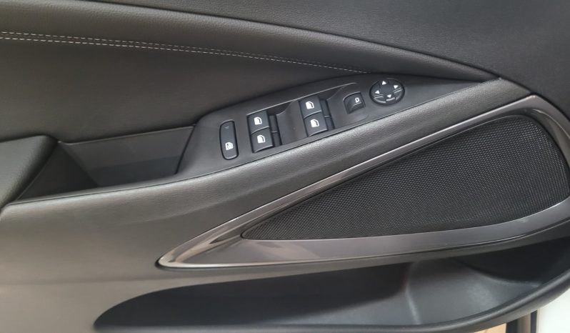 
								Opel Crossland Elegance full									