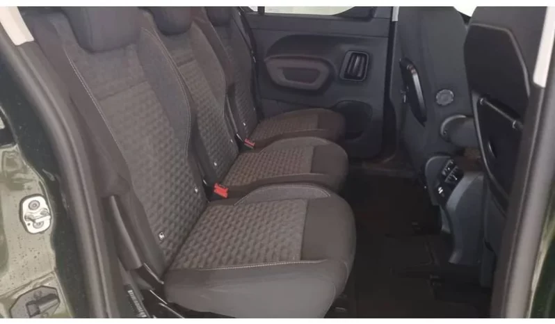 
								Peugeot Rifter GT HDI full									