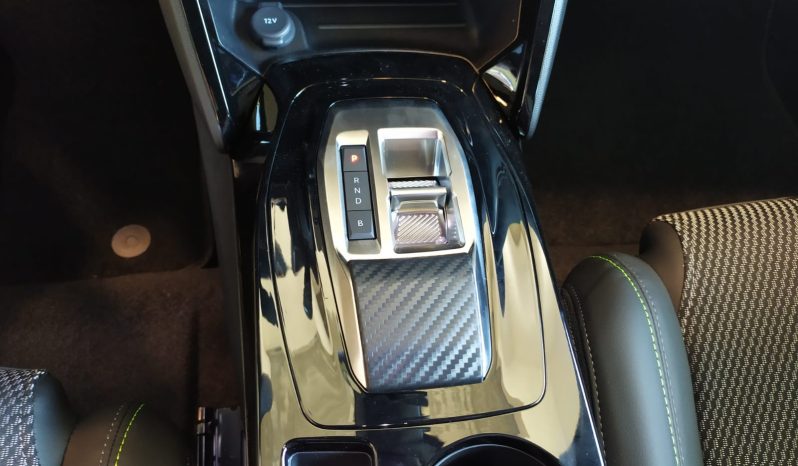 
								Peugeot E-2008 GT full									