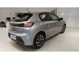 
										Peugeot 208 Active 75cv full									