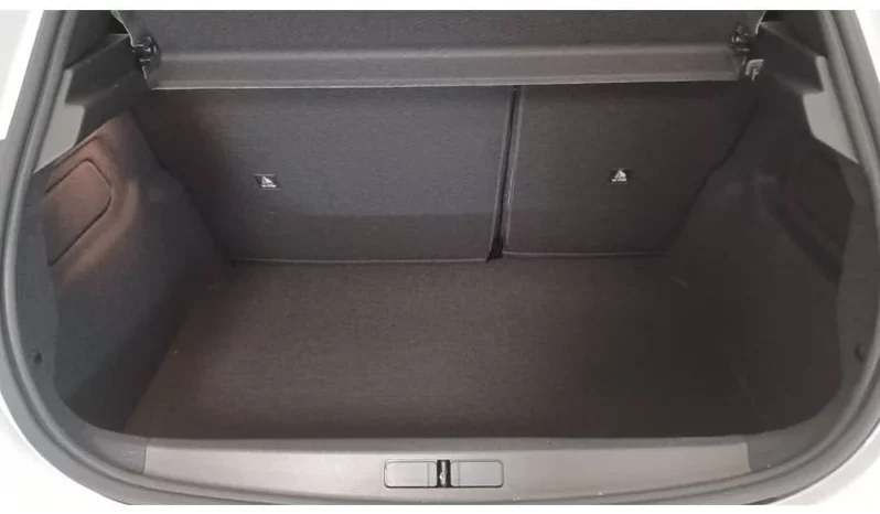 
								Peugeot 208 Allure full									