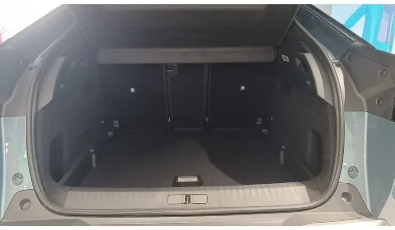 
								Peugeot E-3008 Allure full									