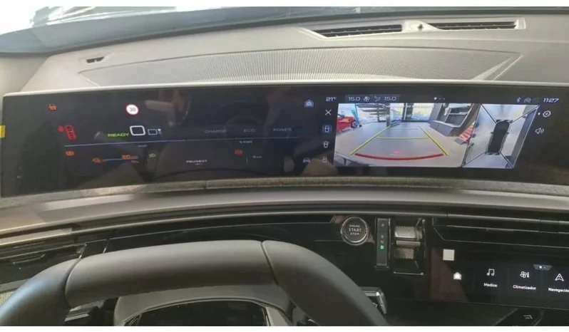 
								Peugeot E-3008 Allure full									