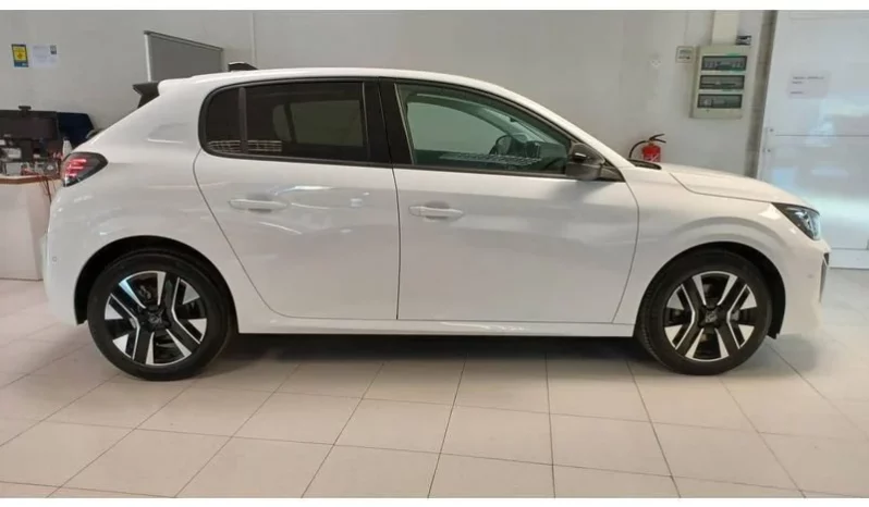 
								Peugeot 208 Allure full									