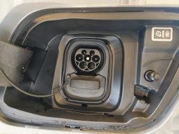 
										Peugeot E-2008 GT full									