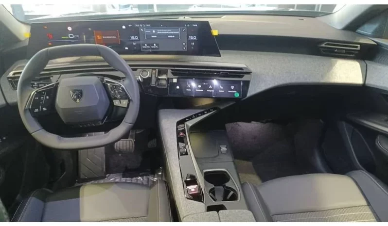 
								Peugeot E-3008 Allure full									