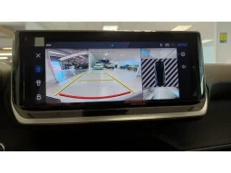 
										Peugeot 208 Allure full									